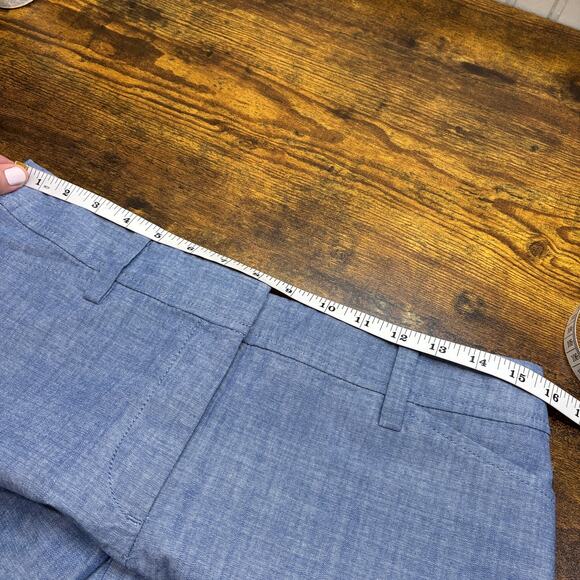 Talbots Womens Size 6 Perfect Shorts 13" Inseam Chambray Blue Preppy Summer - Picture 3 of 10